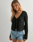 Nelly - Svart - Lace Insert Blouse
