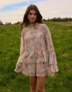 Vero Moda - Blomstrete - Vmstarry Ls Ruffle Mini Dress Exp