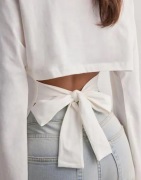Nelly - Hvit - Open Back Tie LS Top