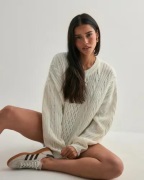 Nelly - Hvit - Oversized Cable Knit Sweater