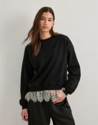 Nelly - Svart - Lace Detail Sweat