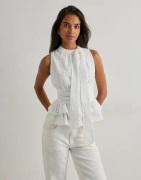 Neo Noir - Hvit - Ansol Emb Top