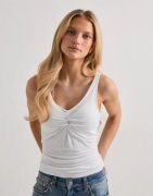 Pieces - Hvit - Pcmaliva Sl V-Neck Top Jrs Noos Bc